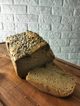 Keto chleb ze słonecznikiem